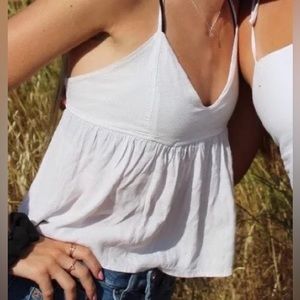 Brandy Melville- White Camisole Blouse Tank Top